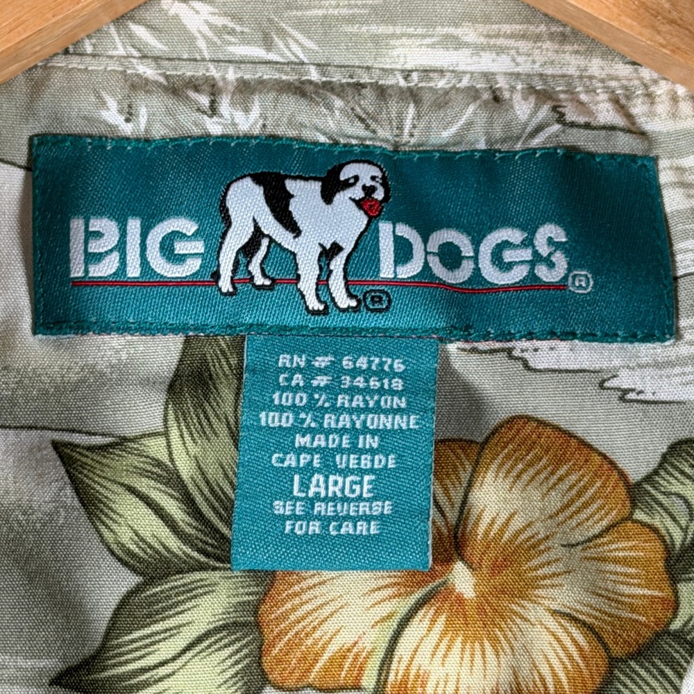 Big Dogs Mens Large Rayon Hawaiian Shirt Tropical Scenic Sage Green St Bernard - Picture 4 of 10
